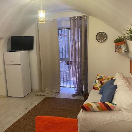 Family Home نابولي المظهر الخارجي الصورة