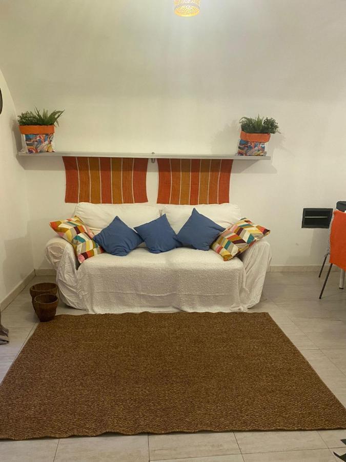 Family Home نابولي المظهر الخارجي الصورة